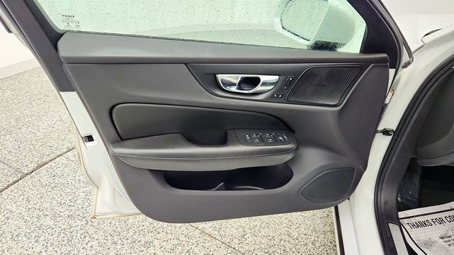 2021 Volvo S60 T6 AWD Momentum with Advanced, Premium & Climate Packages - 22988246 - 10