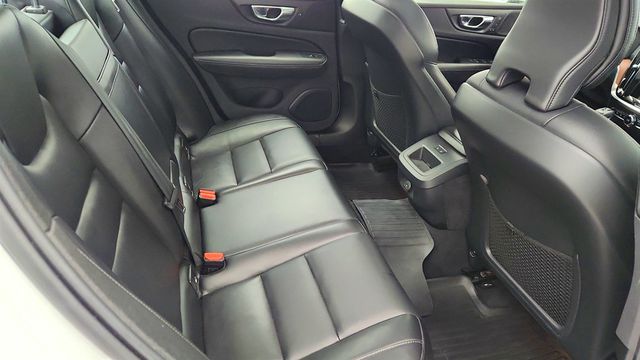 2021 Volvo S60 T6 AWD Momentum with Advanced, Premium & Climate Packages - 22988246 - 22