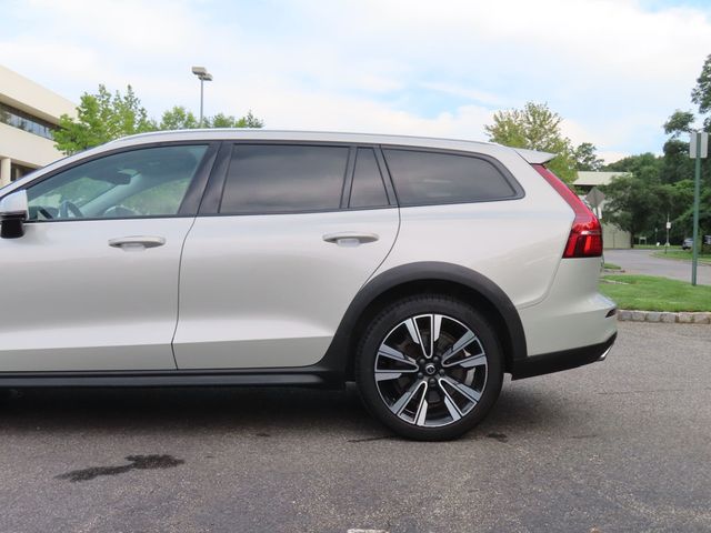 2021 Volvo V60 Cross Country T5 AWD - 23068400 - 11