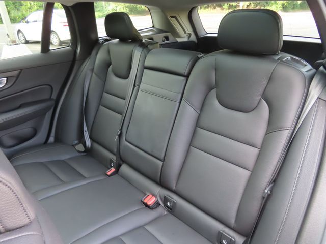 2021 Volvo V60 Cross Country T5 AWD - 23068400 - 31