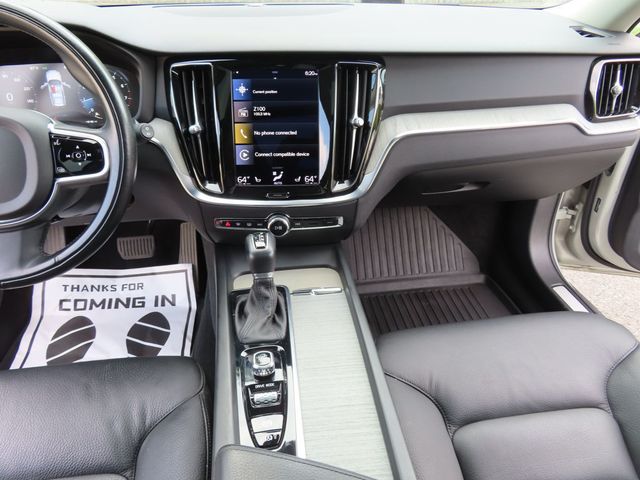 2021 Volvo V60 Cross Country T5 AWD - 23068400 - 35