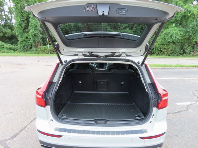 2021 Volvo V60 Cross Country T5 AWD - 23068400 - 46