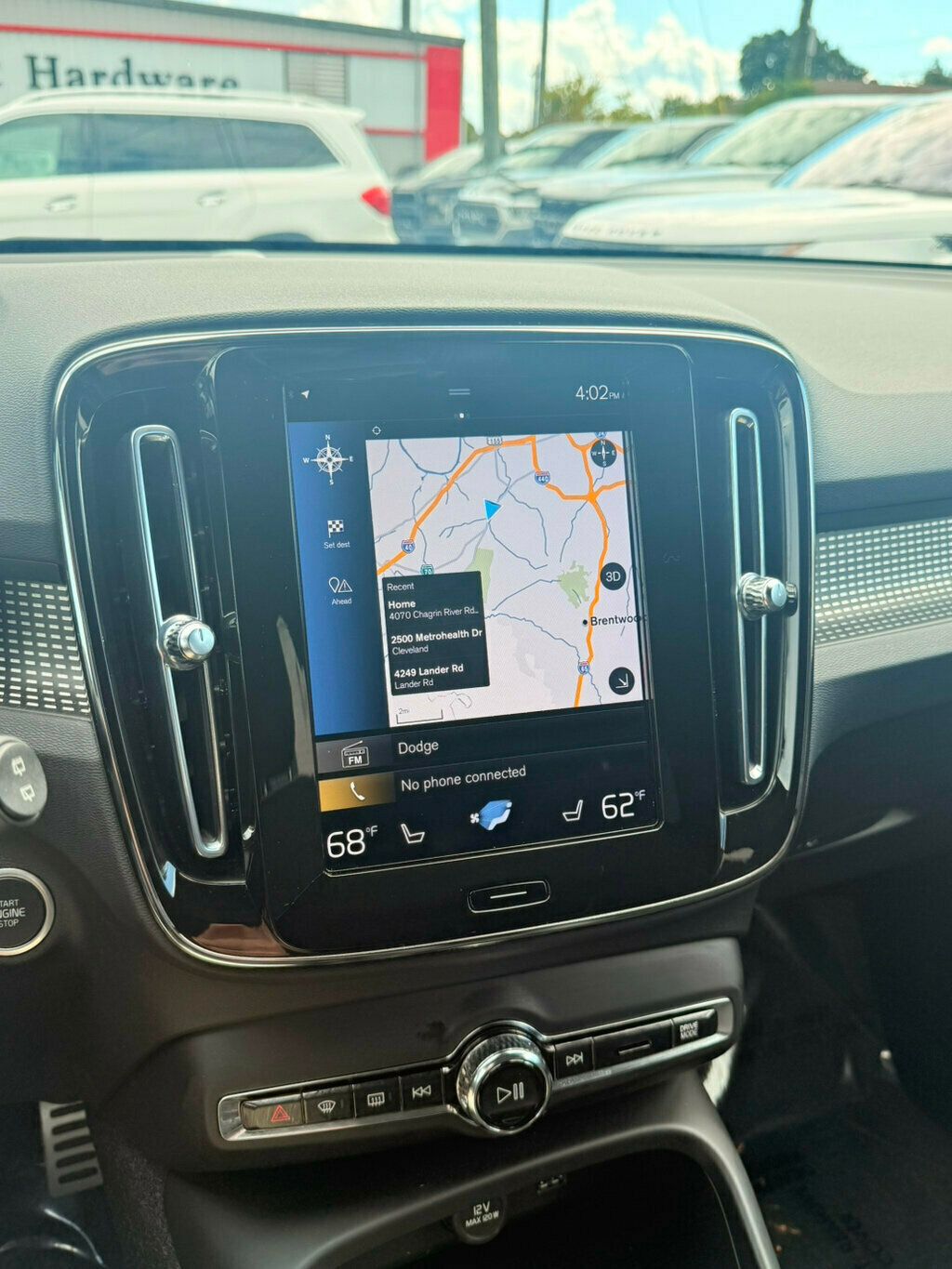 2021 Volvo XC40 R-Design photo 28