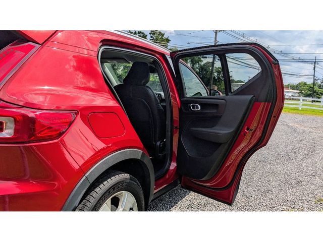 2021 Volvo XC40 Momentum - 22895929 - 11