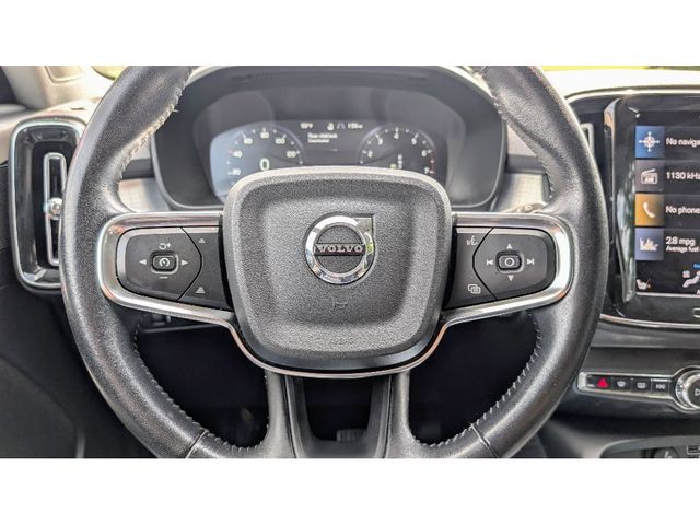 2021 Volvo XC40 Momentum - 22895929 - 17
