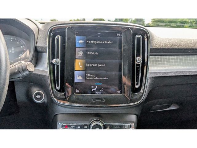 2021 Volvo XC40 Momentum - 22895929 - 19