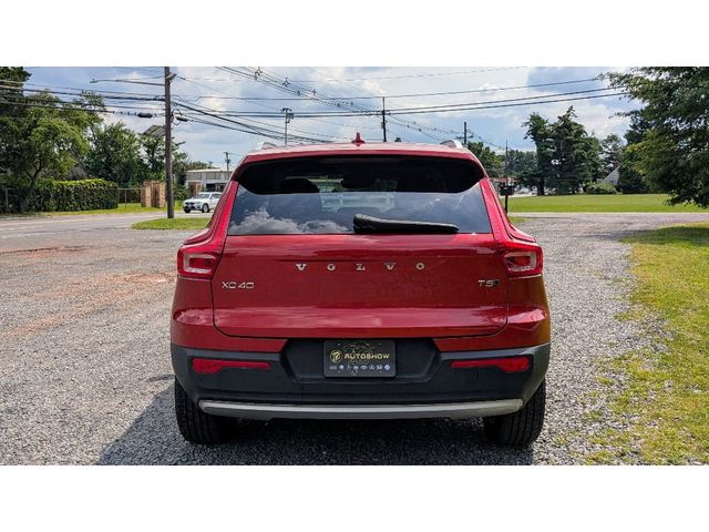 2021 Volvo XC40 Momentum - 22895929 - 5