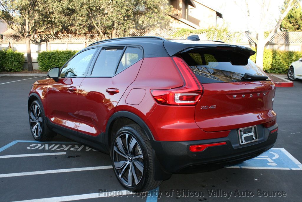 2021 Volvo XC40 Recharge P8 eAWD Pure Electric R-Design - 22404461 - 2