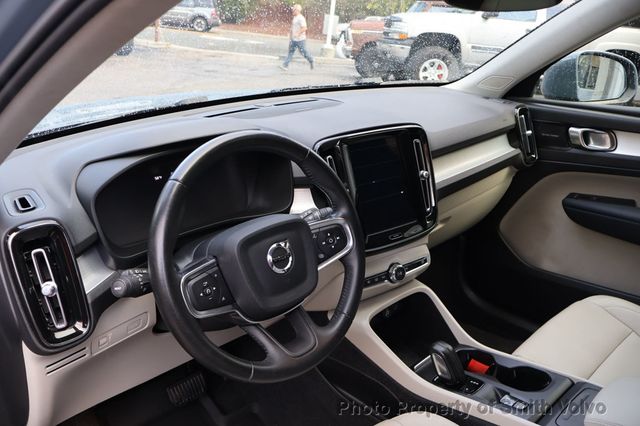 2021 Volvo XC40 T4 FWD Momentum - 22948267 - 9