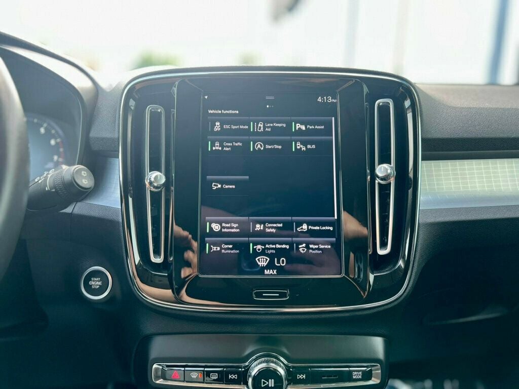 2021 Volvo XC40 T4 MOMENTUM - 22893130 - 23