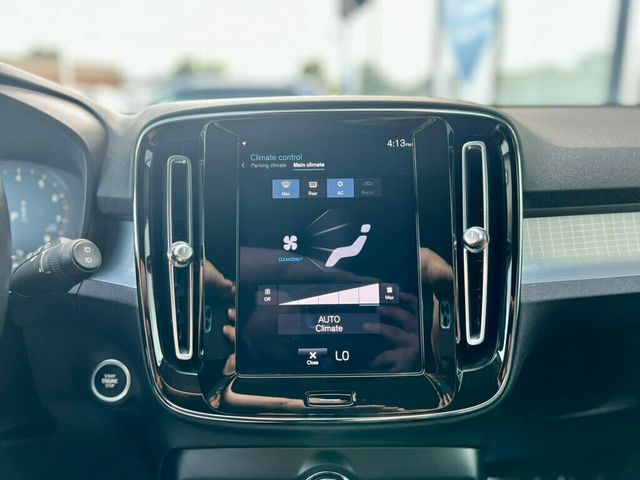 2021 Volvo XC40 T4 MOMENTUM - 22893130 - 25