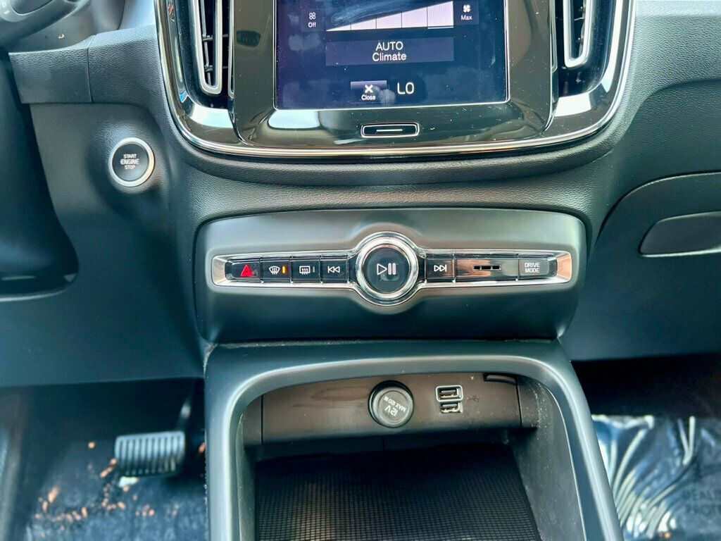 2021 Volvo XC40 T4 MOMENTUM - 22893130 - 26