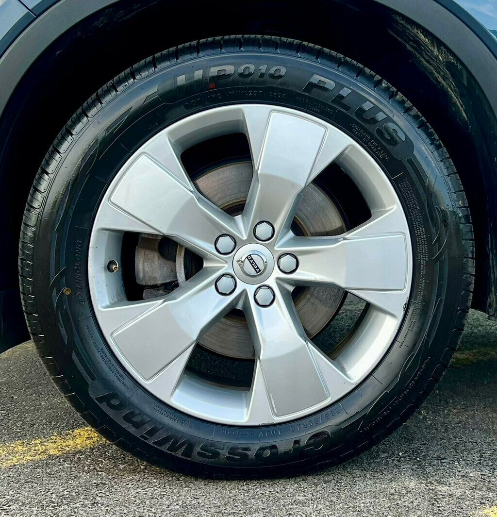 2021 Volvo XC40 T4 MOMENTUM - 22893130 - 28