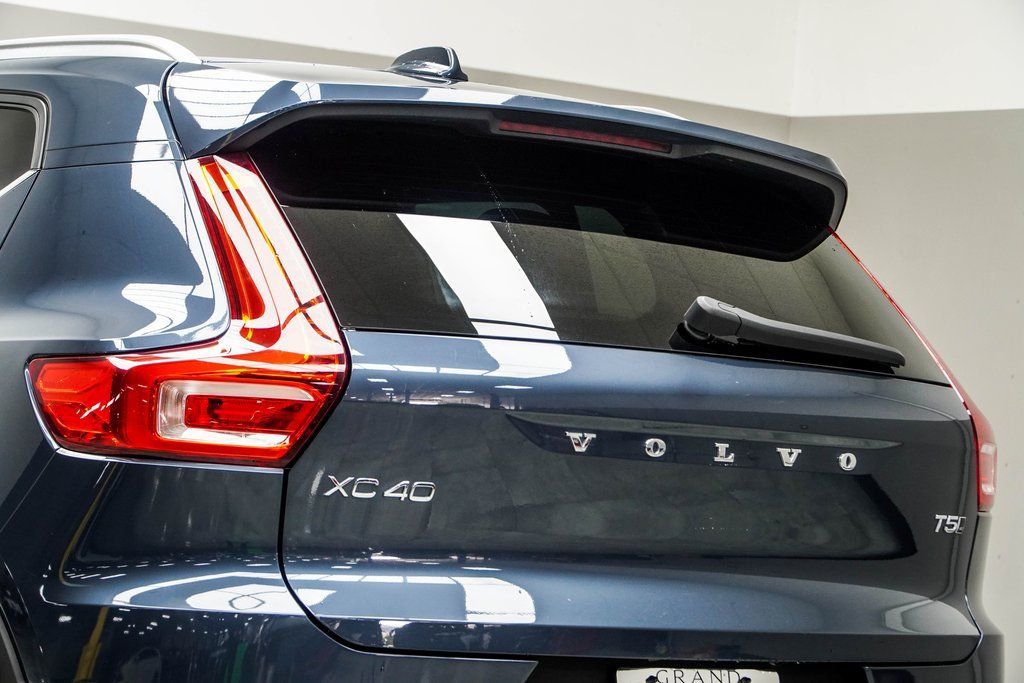 Volvo XC40 photo 13