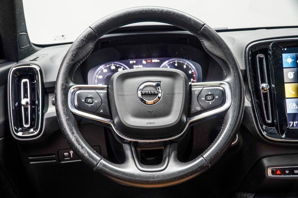 Volvo XC40 photo 15