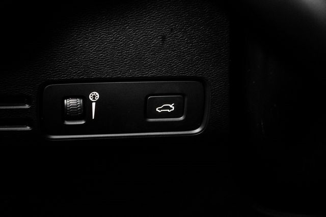 2021 Volvo XC40 T5 AWD Inscription - 22962031 - 27