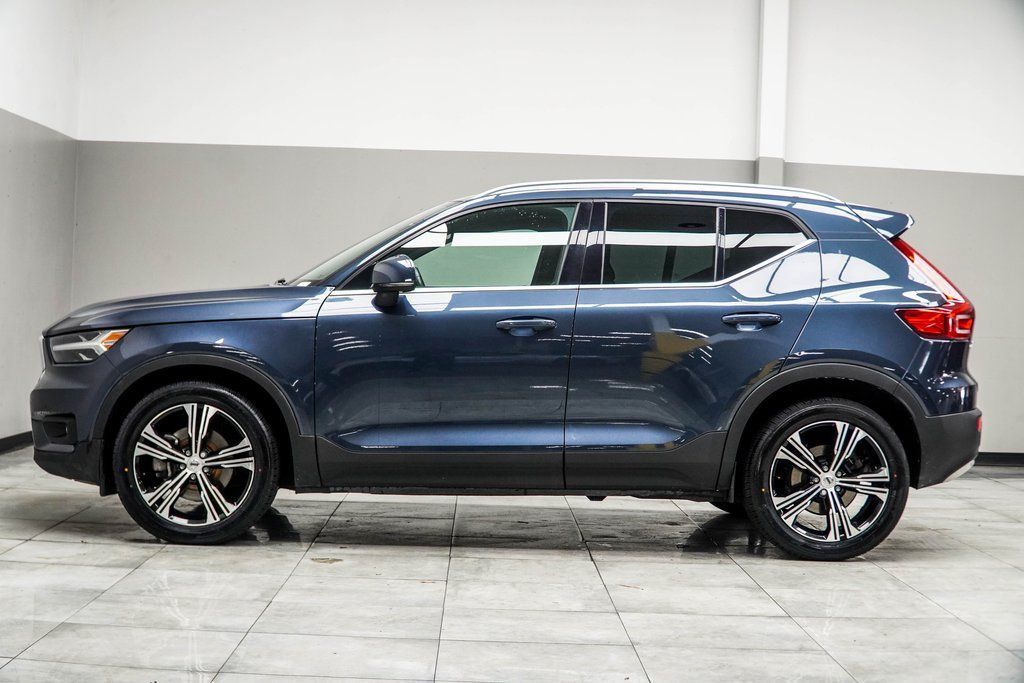 Volvo XC40 photo 9