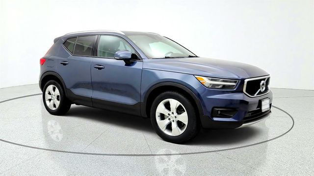 2021 Volvo XC40 T5 AWD Momentum w/ Premium Pkg & Pano Moonroof - 23073864 - 2