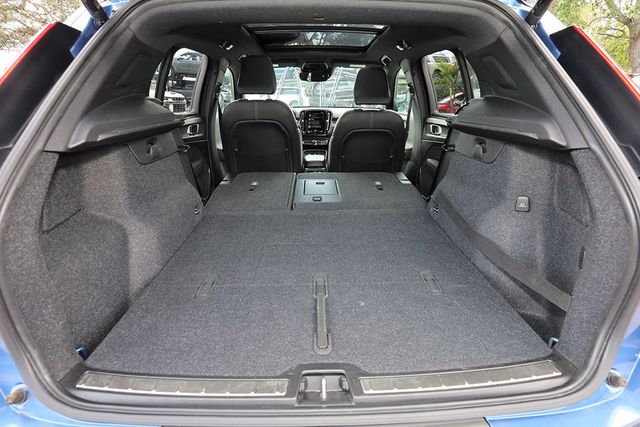 2021 VOLVO XC40 T5 AWD R-Design - 22992660 - 17