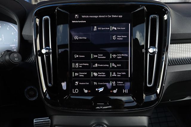 2021 VOLVO XC40 T5 AWD R-Design - 22992660 - 27