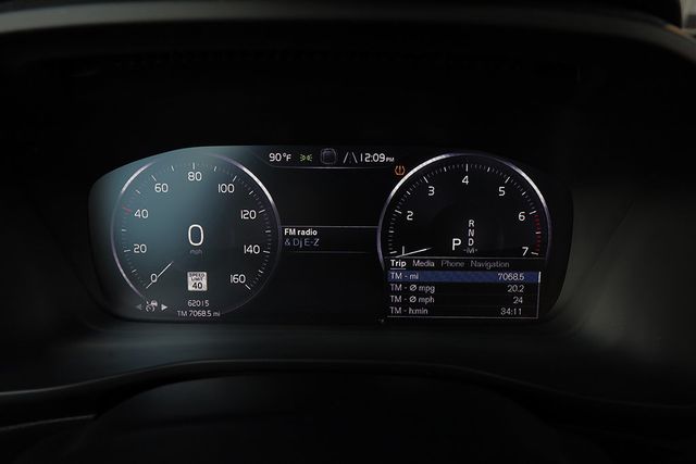 2021 VOLVO XC40 T5 AWD R-Design - 22992660 - 32