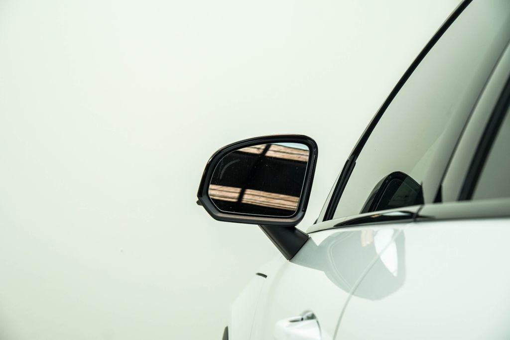 Volvo XC40 photo 14