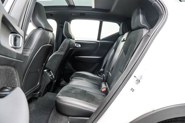 2021 Volvo XC40 T5 AWD R-Design - 23043225 - 17
