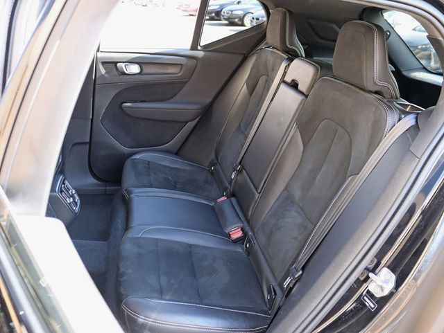 2021 Volvo XC40 T5 AWD R-Design - 22985918 - 20