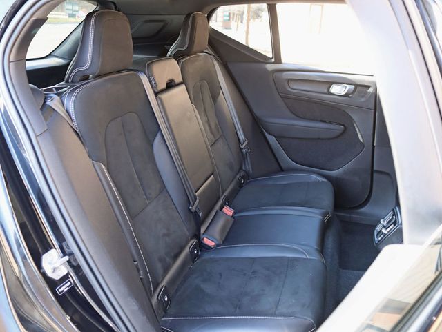 2021 Volvo XC40 T5 AWD R-Design - 22985918 - 21