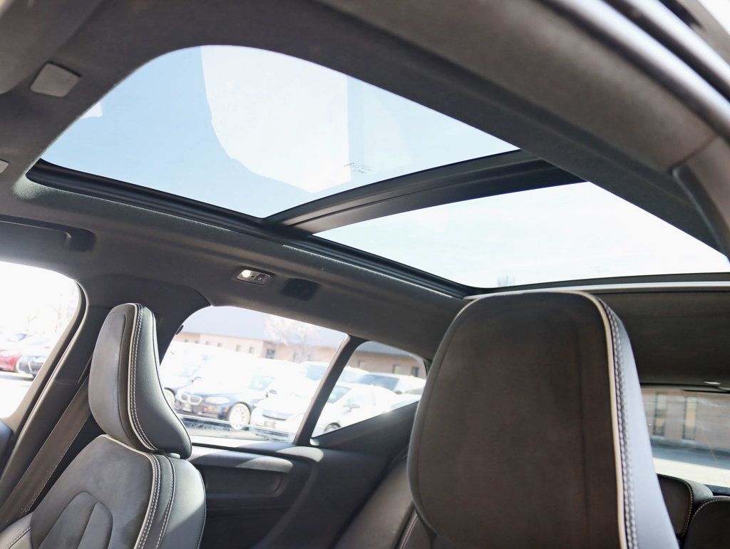 2021 Volvo XC40 T5 AWD R-Design - 22985918 - 22