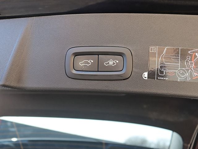 2021 Volvo XC40 T5 AWD R-Design - 22985918 - 28