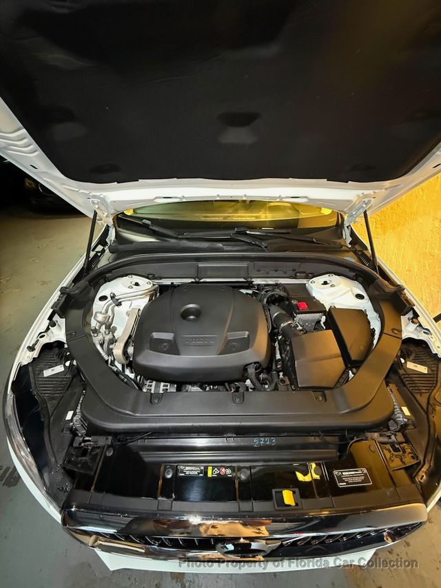 2021 Volvo XC60 T5 AWD Inscription - 23068542 - 22