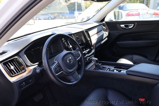 2021 Volvo XC60 T5 AWD Momentum - 23023761 - 9