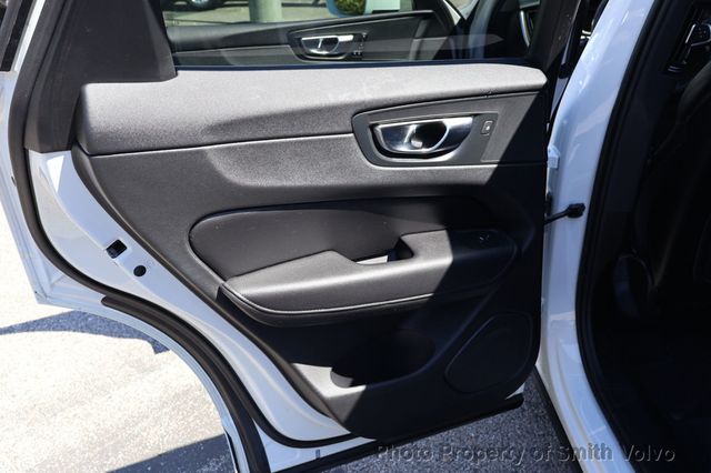 2021 Volvo XC60 T5 AWD Momentum - 23023761 - 12