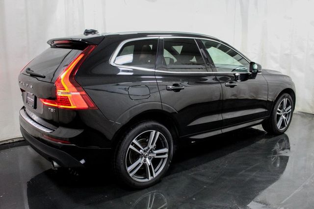 2021 Volvo XC60 T5 AWD Momentum Premium Climate Advanced Pkg - 22705681 - 4