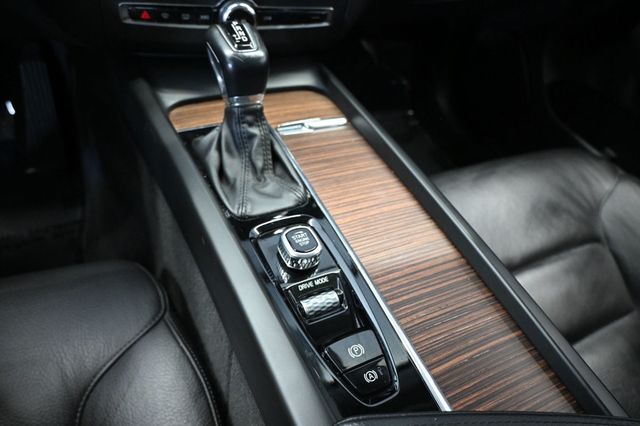 2021 Volvo XC60 T5 FWD Momentum - 23100091 - 14