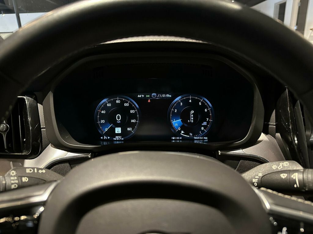 2021 Volvo XC60 T5/R-Design/PanoRoof/Navigation/AppleCarplay/HeatedSts/MemorySts - 22250240 - 12