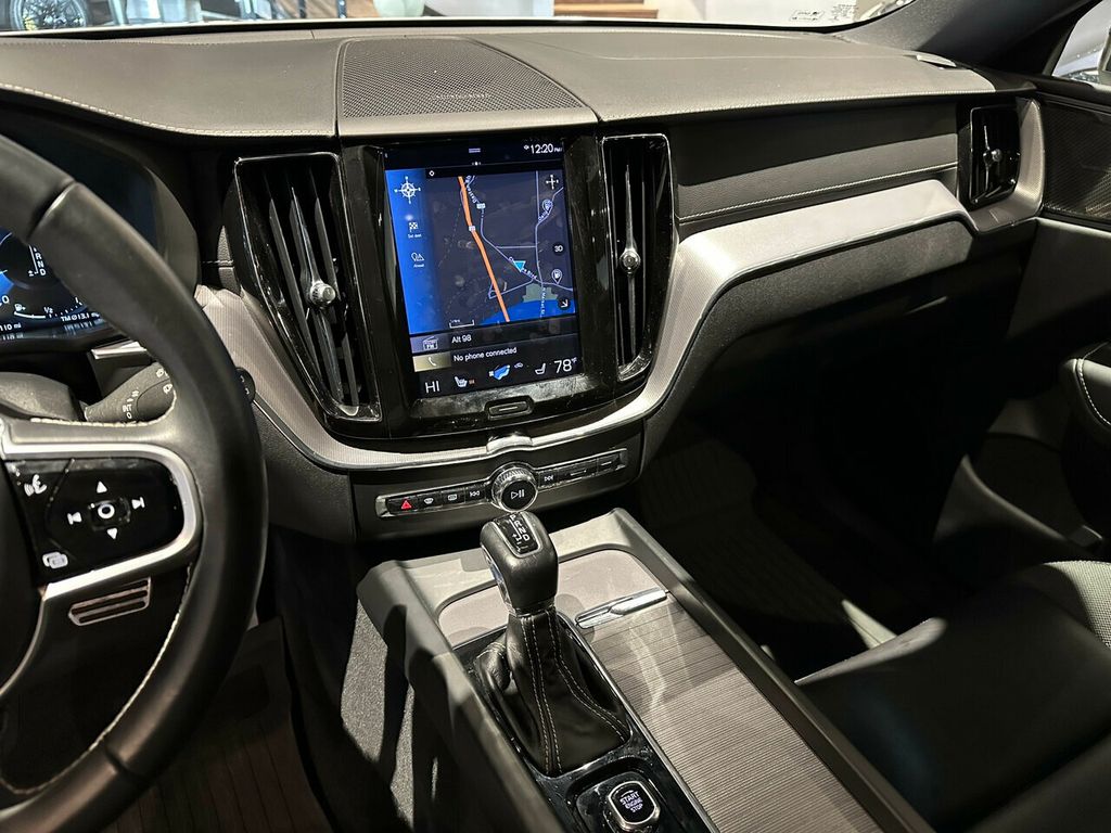 2021 Volvo XC60 T5/R-Design/PanoRoof/Navigation/AppleCarplay/HeatedSts/MemorySts - 22250240 - 13