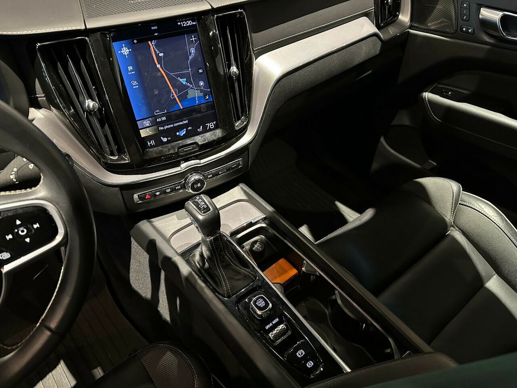 2021 Volvo XC60 T5/R-Design/PanoRoof/Navigation/AppleCarplay/HeatedSts/MemorySts - 22250240 - 14