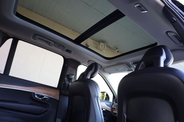 2021 Volvo XC90 Momentum - 23029140 - 25