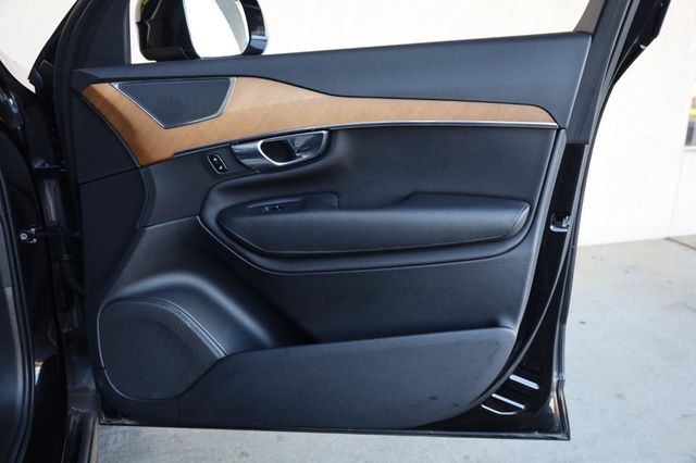2021 Volvo XC90 Momentum - 23029140 - 30