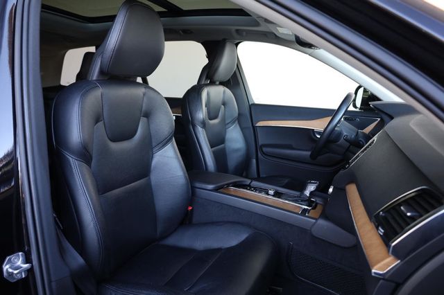 2021 Volvo XC90 Momentum - 23029140 - 31