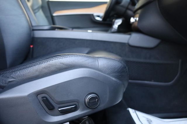 2021 Volvo XC90 Momentum - 23029140 - 33