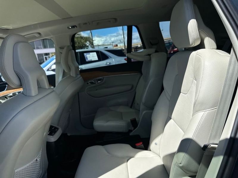 2021 Volvo XC90 Recharge T8 eAWD PHEV Inscription Expression 6P - 22918199 - 13