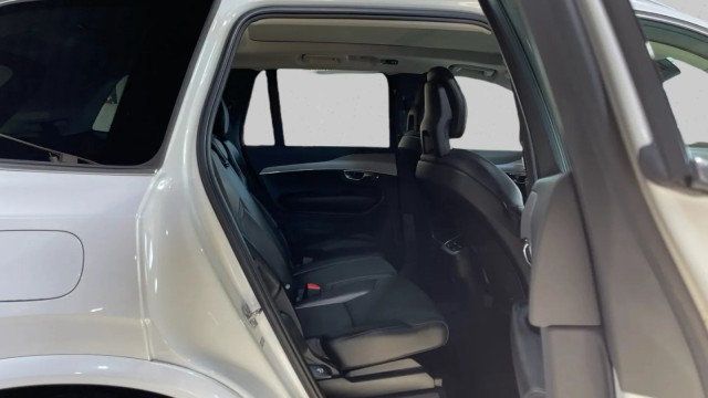 2021 Volvo XC90 T5 FWD Momentum 7P - 22984886 - 11