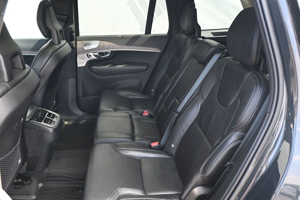 Volvo XC90 photo 13