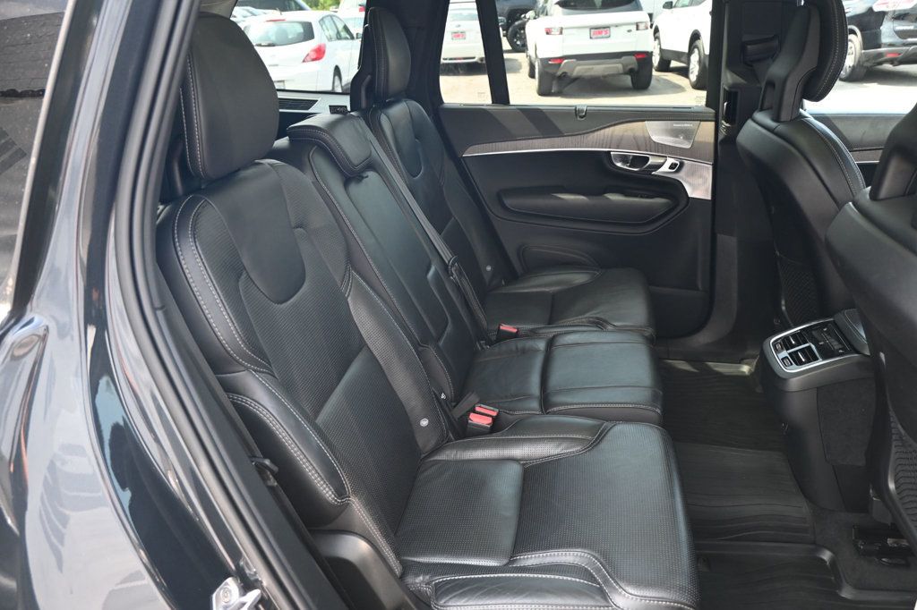 Volvo XC90 photo 17