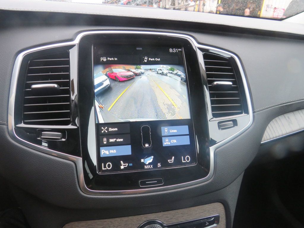 Volvo XC90 photo 11