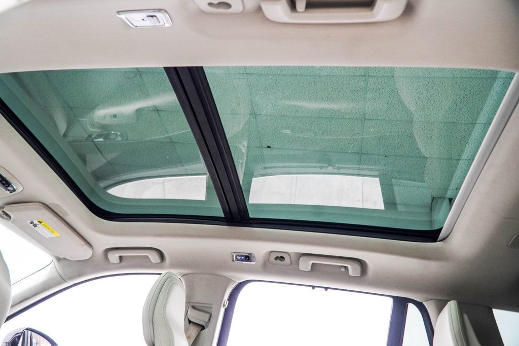 Volvo XC90 photo 39