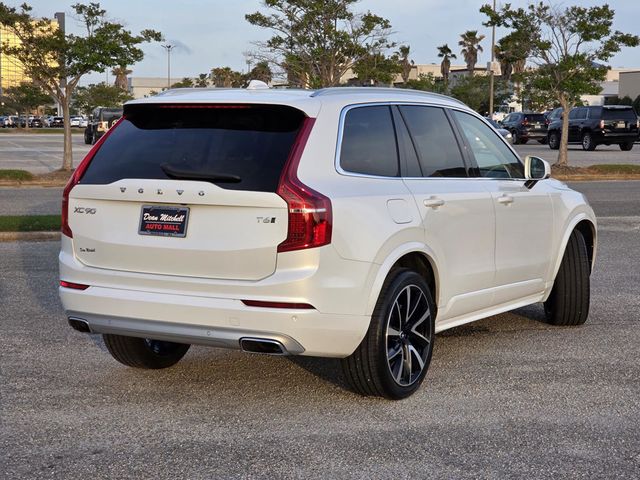 2021 Volvo XC90 T6 Momentum 6 Passenger AWD's photo